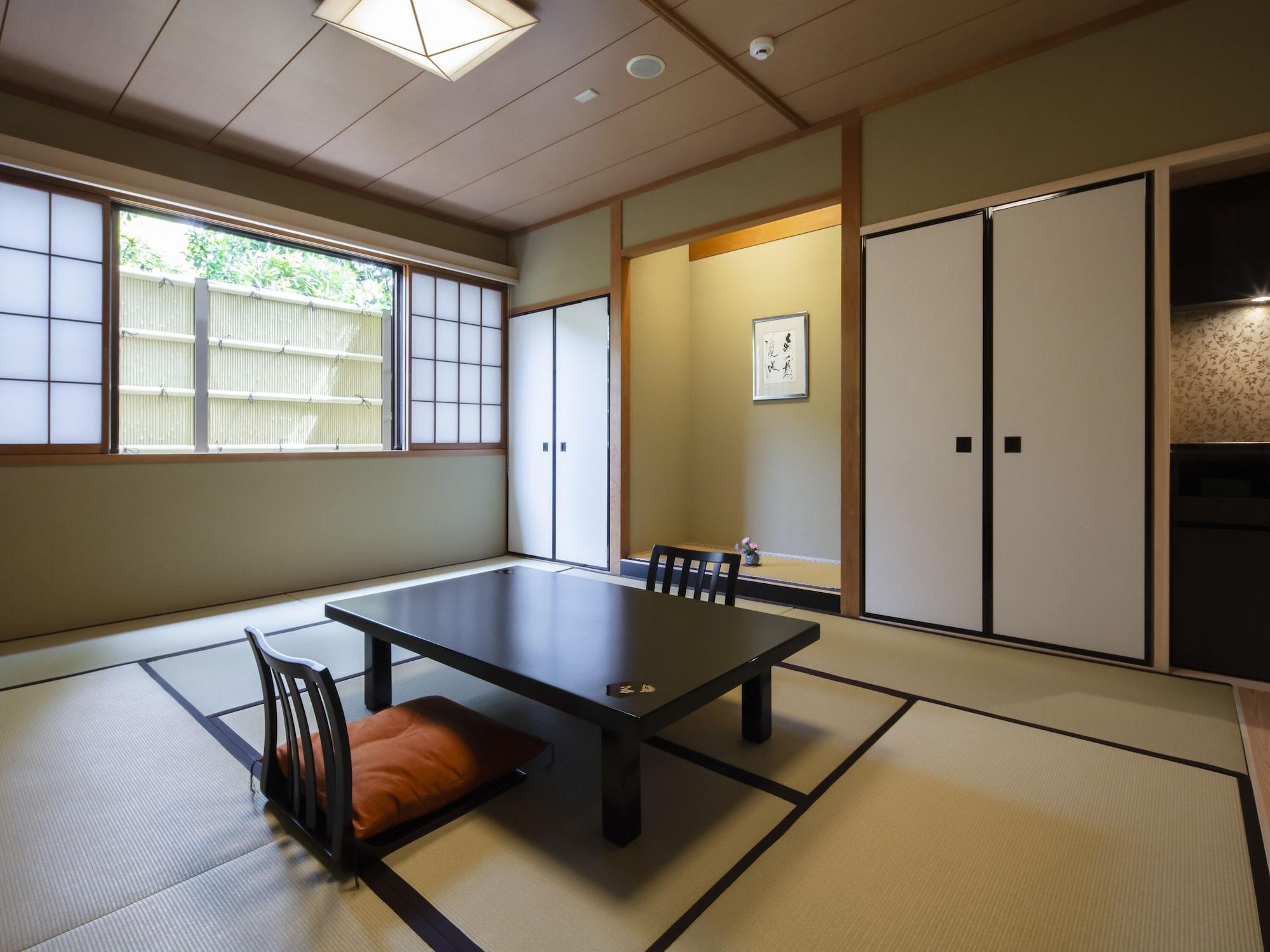Gion Ryokan Karaku Кіото Екстер'єр фото