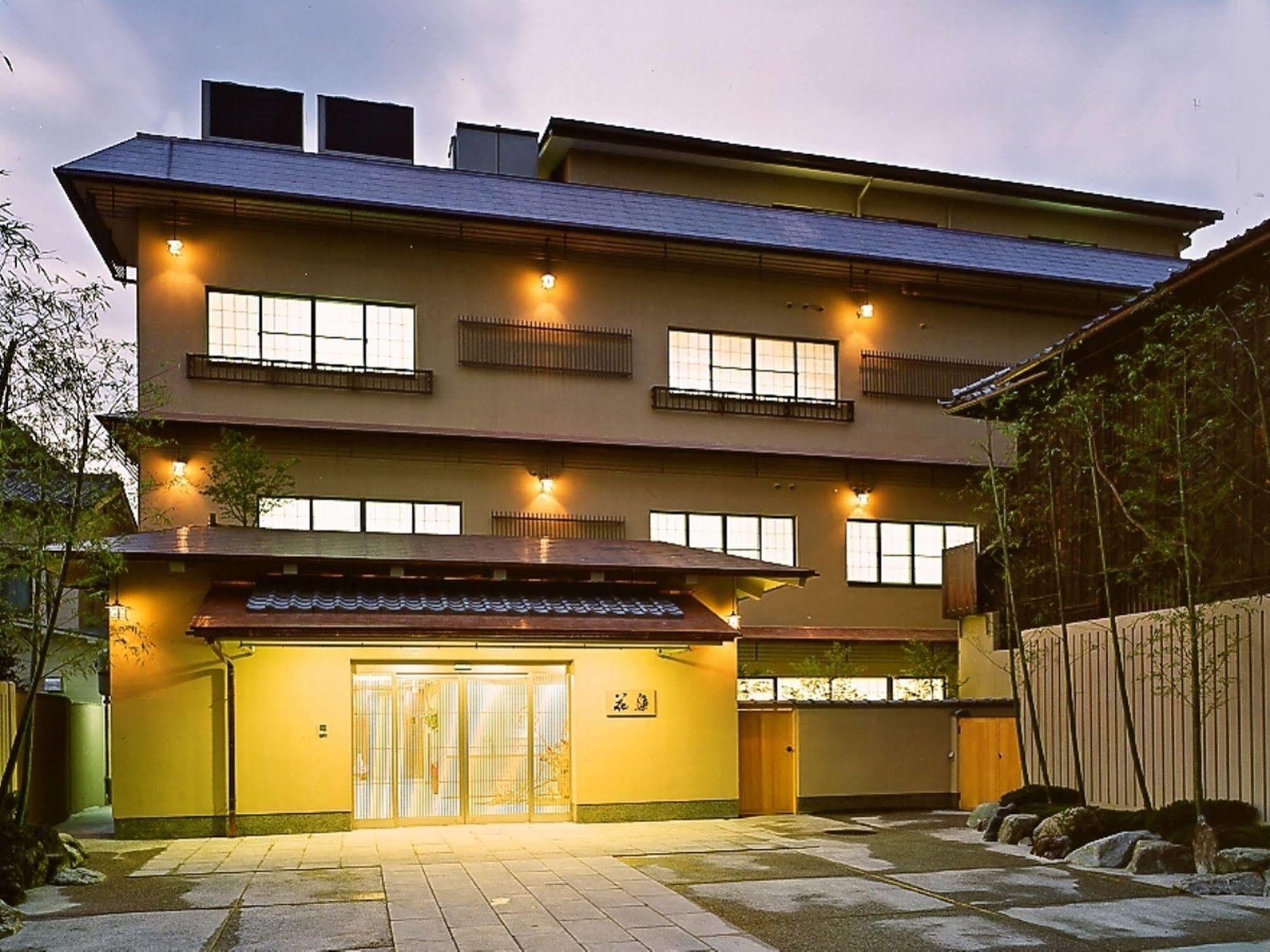 Gion Ryokan Karaku Кіото Екстер'єр фото