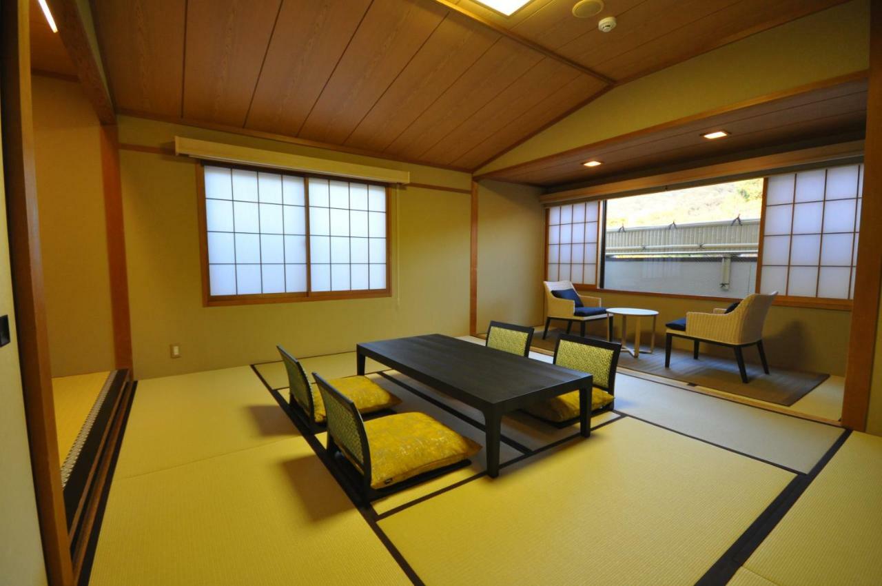 Gion Ryokan Karaku Кіото Екстер'єр фото