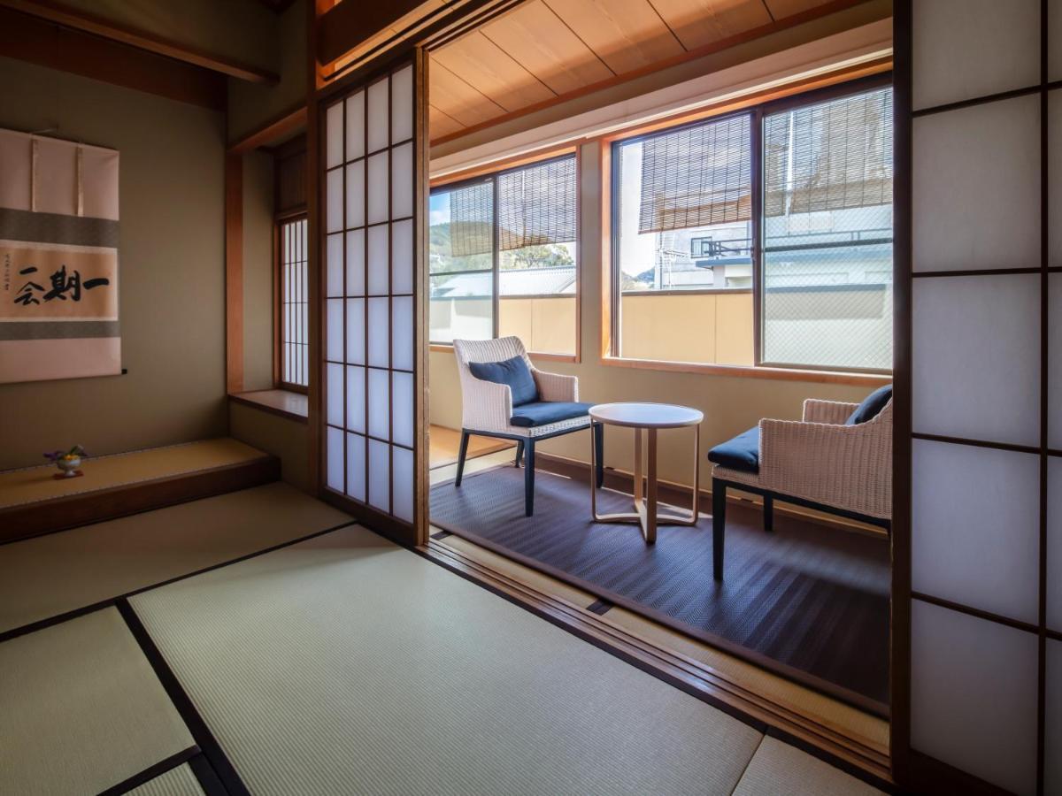 Gion Ryokan Karaku Кіото Екстер'єр фото
